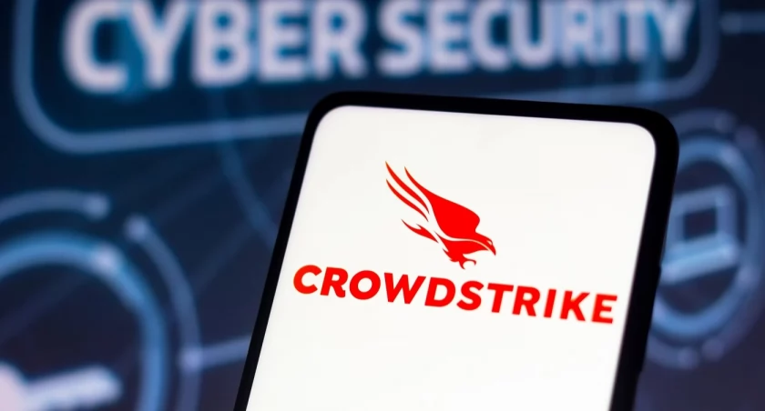 Firma CrowdStrike jest odpowiedzialna za awarię. Lotniska i supermarkety walczą z awarią