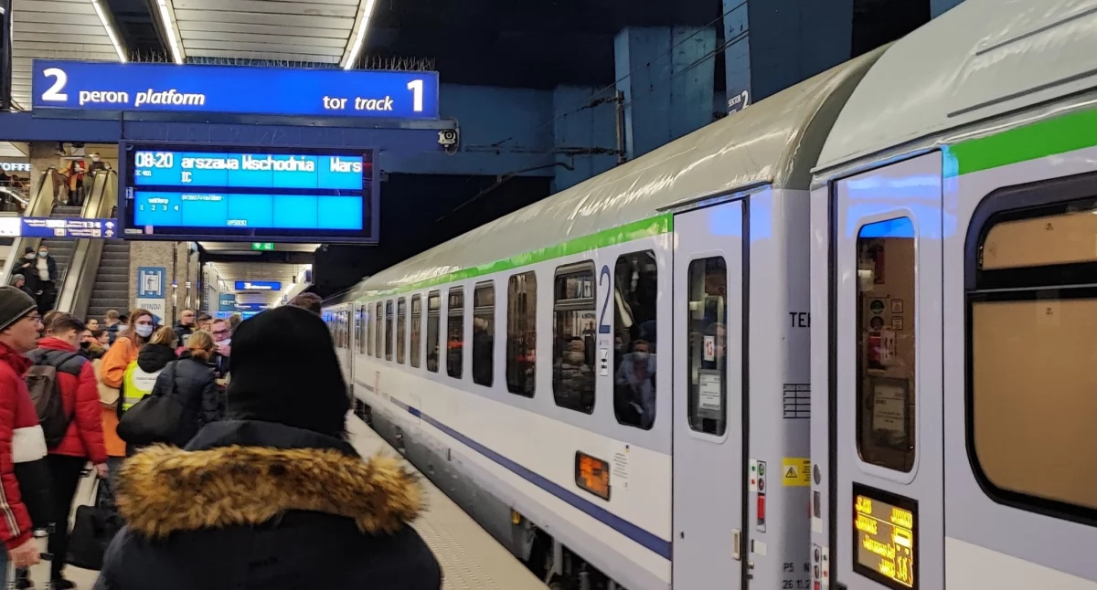 Pociąg PKP Intercity relacji Wiedeń - Wrocław pomylił trasę i jechał w kierunku Krakowa