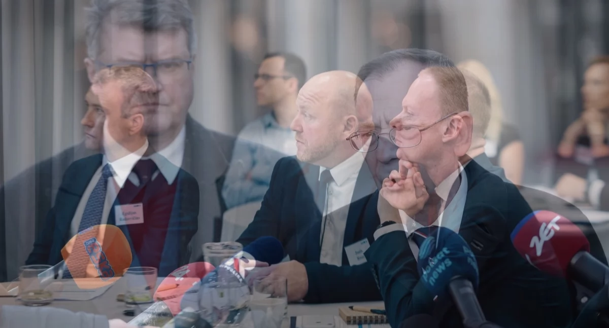 Szybkie awanse w ABW po zmianie władzy w ABW – zaufani ludzie Mariusza Kamińskiego nadal w służbach 