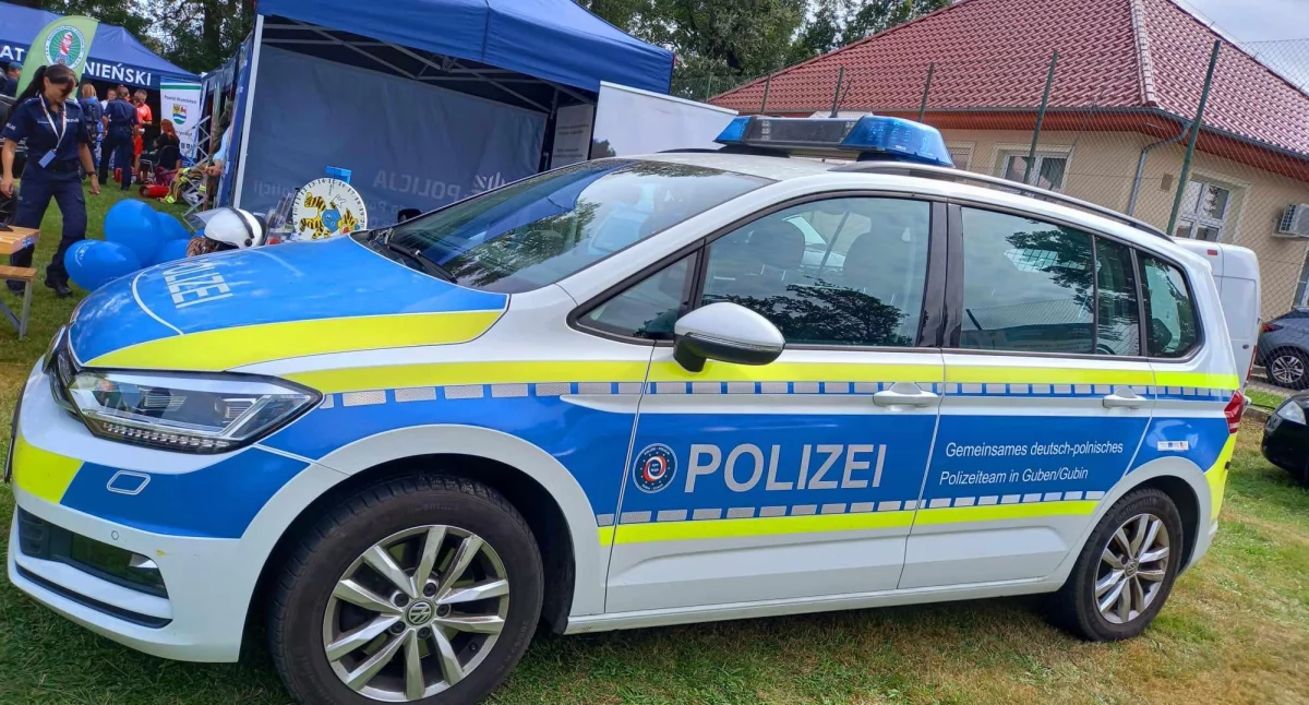 Radiowóz policyjny należący do wspólnego posterunku policji w Guben i Gubinie od 2022 roku