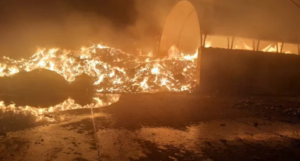 Pożar składowiska odpadów w Koniecpolu – akcja gaśnicza