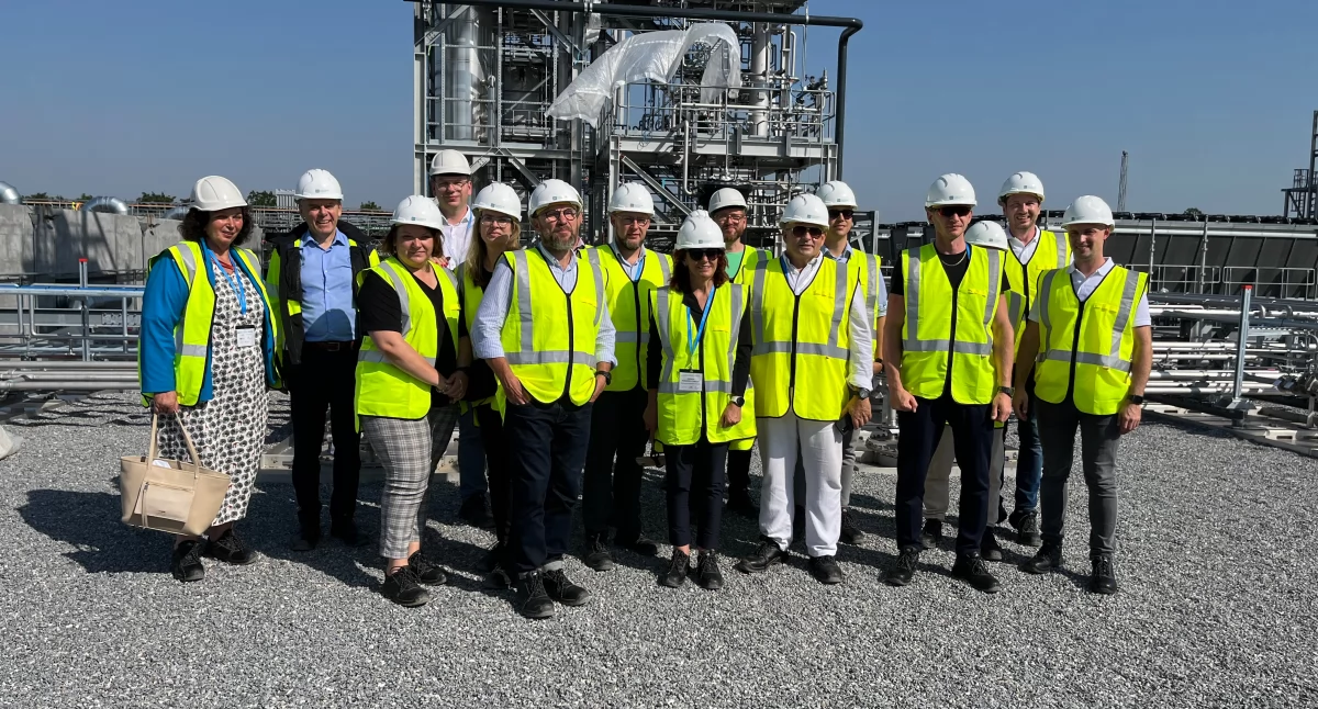 Ekologia, paliwo przyszłości metanol Polska misja fabryce European Energy - zdjęcie, fotografia