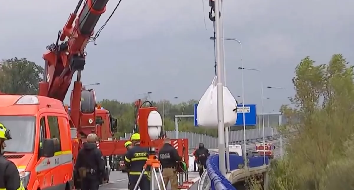 Pęknięcie tamy w Ostrawie. Wielka fala wody zmierza w stronę Polski