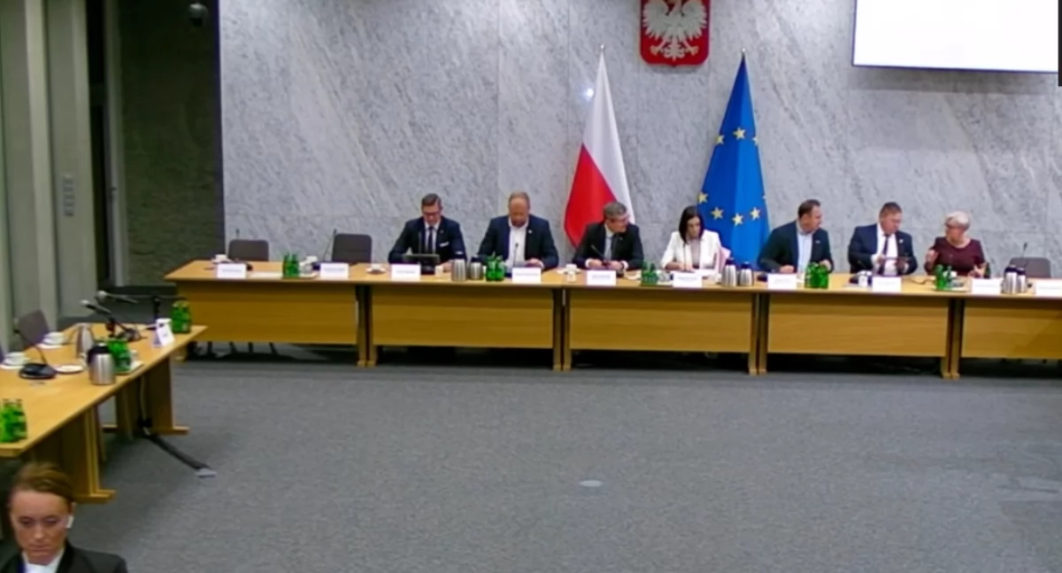 Zbigniew Ziobro nie stawił się na przesłuchaniu przed Komisją Śledczą i opublikował swoje zdjęcia po operacji ze szpitala
