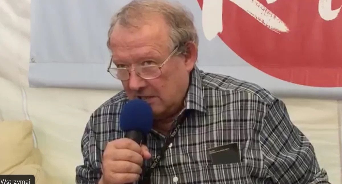 Zdjęcie Adama Michnika na spotkaniu z KOD. Dziś redaktor 