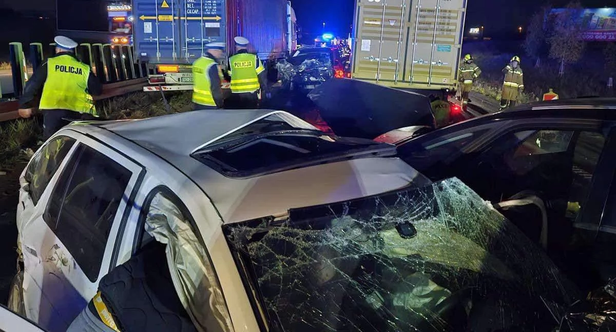 Karambol na S7, zdjęcie z zasobów straży pożarnej