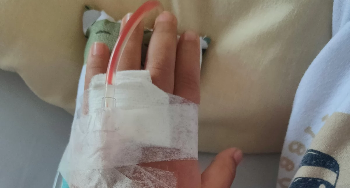 Dzieci w stanie bezpośredniego zagrożenia życia po tragedii w gospodarstwie pod Płońskiem: trucizna na szczury niemal zabiła dwójkę 9-latków