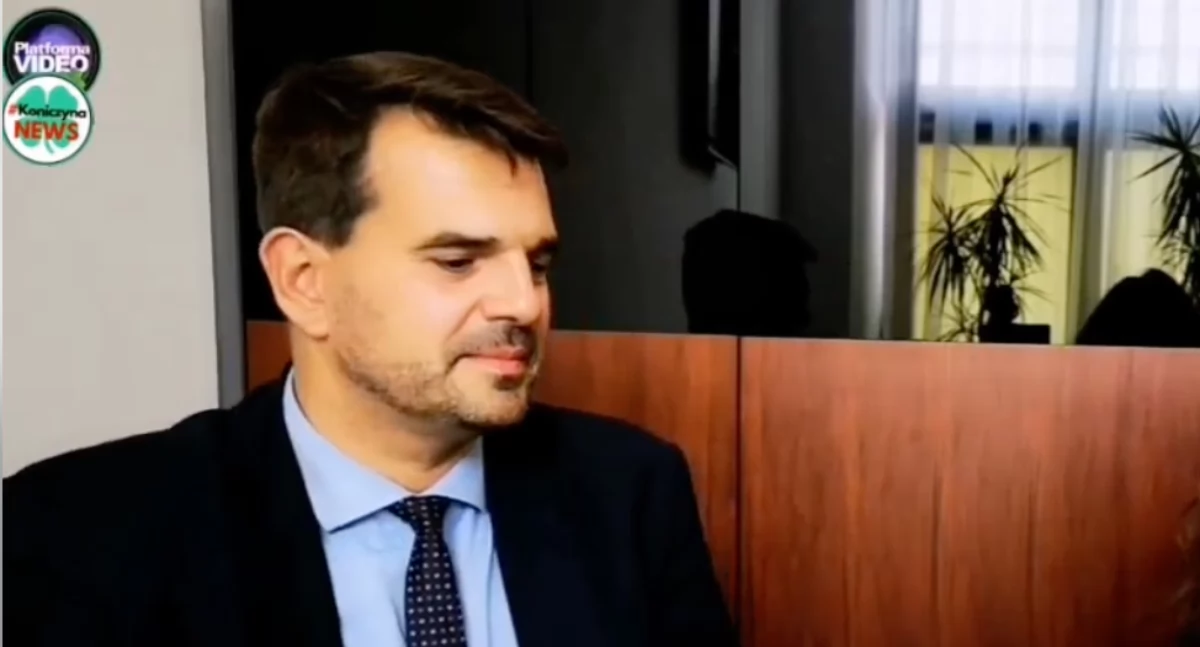 Minister Jacek Tomczak udziela wywiadu. Dymisja Tomczaka w związku z aferą po publikacji artykułu WP