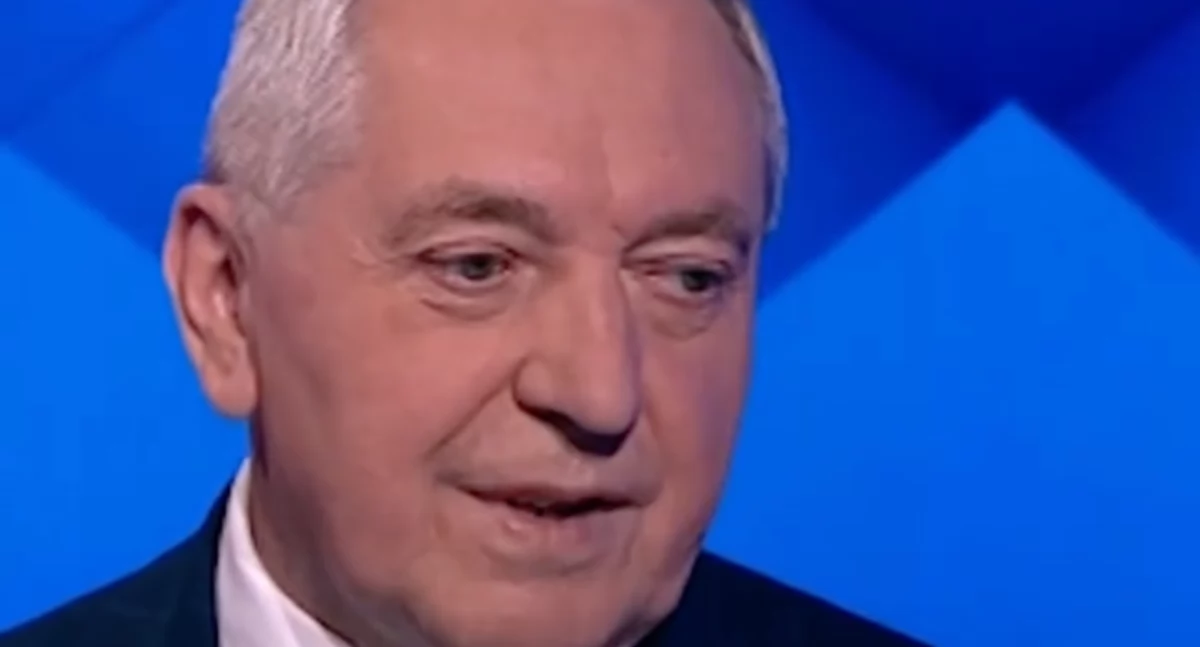Henryk Kowalczyk podczas wywiadu w TVP Info. Polityk PiS tłumaczy kłamstwa w sprawie finansowania kampanii wyborczej z unijnych pieniędzy