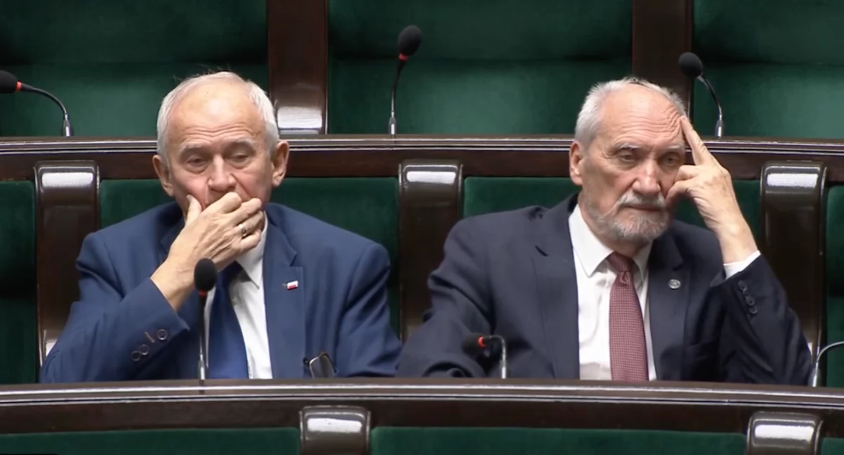Antoni Macierewicz w Sejmie. Antoni Łuczak z podkomisji smoleńskiej nowym rekordzistą kilometrówek