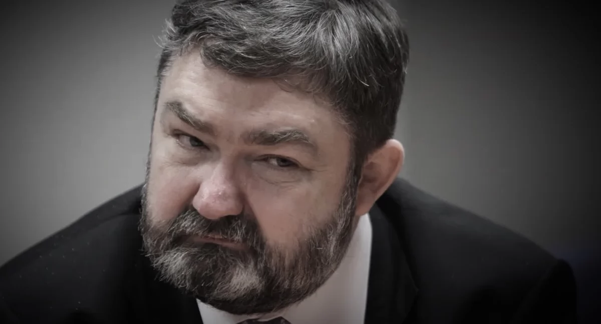 Karol Karski z zarzutami korupcyjnymi. Nieprawidłowości w Collegium Humanum