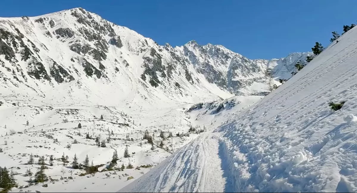 Tatry – trzeci stopień zagrożenia lawinowego. TPN ostrzega turystów 