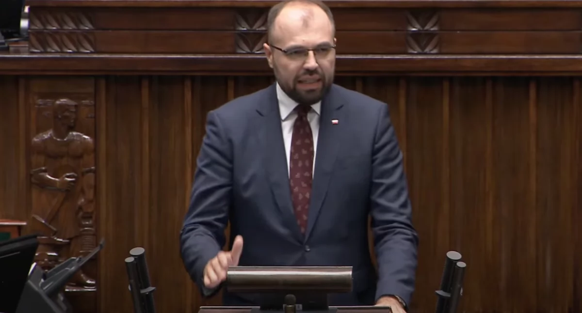 Krzysztof Szczucki stawił się na przesłuchaniu w Prokuraturze Okręgowej. Dziś usłyszy zarzuty za fikcyjne zatrudnienie w RCL