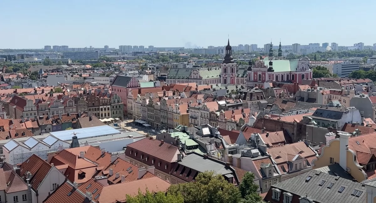 Policjanci w Poznaniu zignorowali wezwanie do interwencji. Czekali na odbiór kebaba