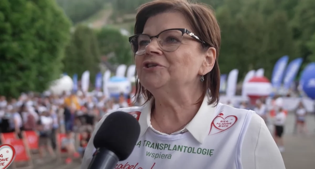 Izabela Leszczyna – ministra zdrowia. NFZ komentuje dopłaty do nadwykonań w ramach domowej opieki długoterminowej 