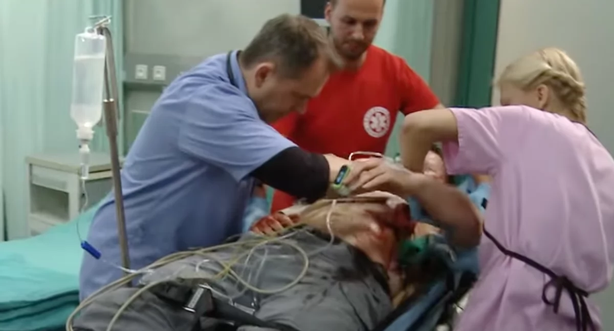 Lekarz odpowiadaj, jak rozpoznać objawy i zareagować na udar mózgu 