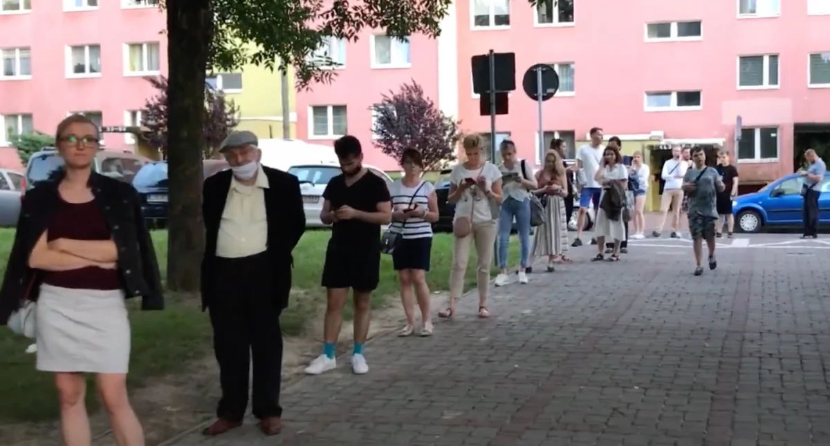 Głosowanie w Norwegii ruszyło o świcie. Polacy ustawiali się przed 6 rano