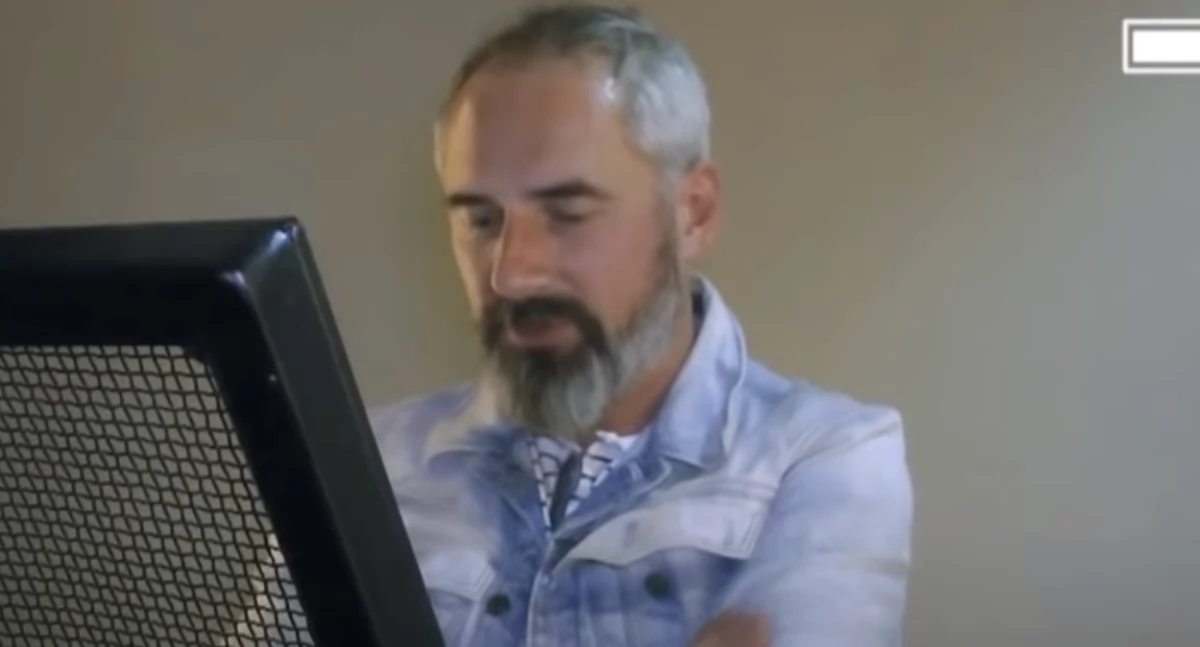 Kim jest aktor Jacek Kopczyński – wiek, kariera i awantura w Sejmie. 