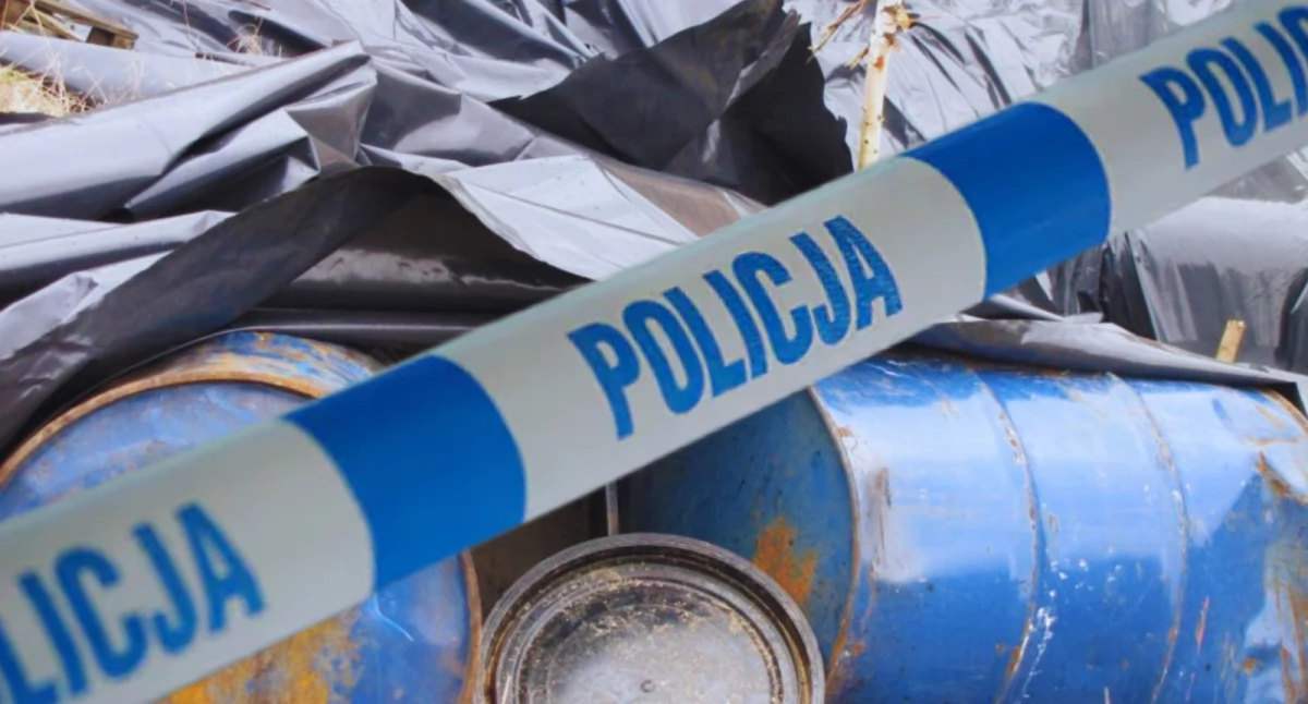 Porzucił odpady chemiczne przy drodze – grozi mu 10 lat więzienia