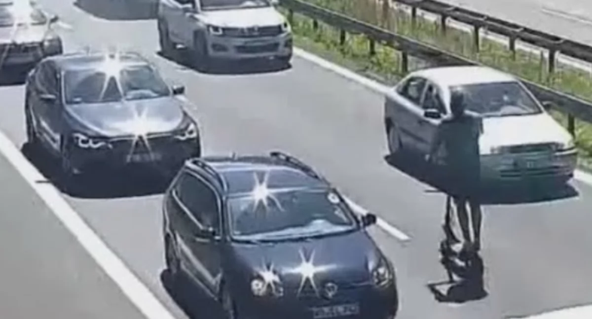 Pijany senior jechał elektryczną hulajnogą po autostradzie A2