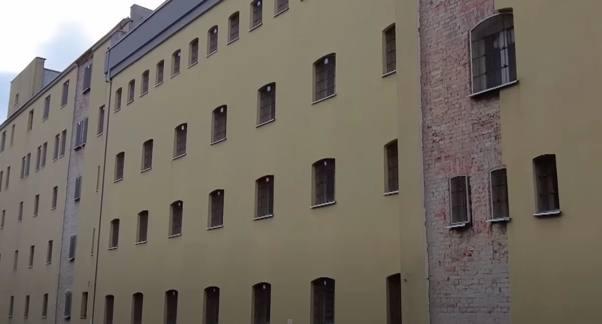Szczątki ofiar Powstania Warszawskiego znalezione pod zakładem karnym przy ul. Rakowieckiej 