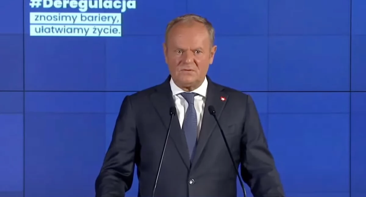 Premier Donald Tusk podczas wystąpienia w sprawie wprowadzania deregulacji 