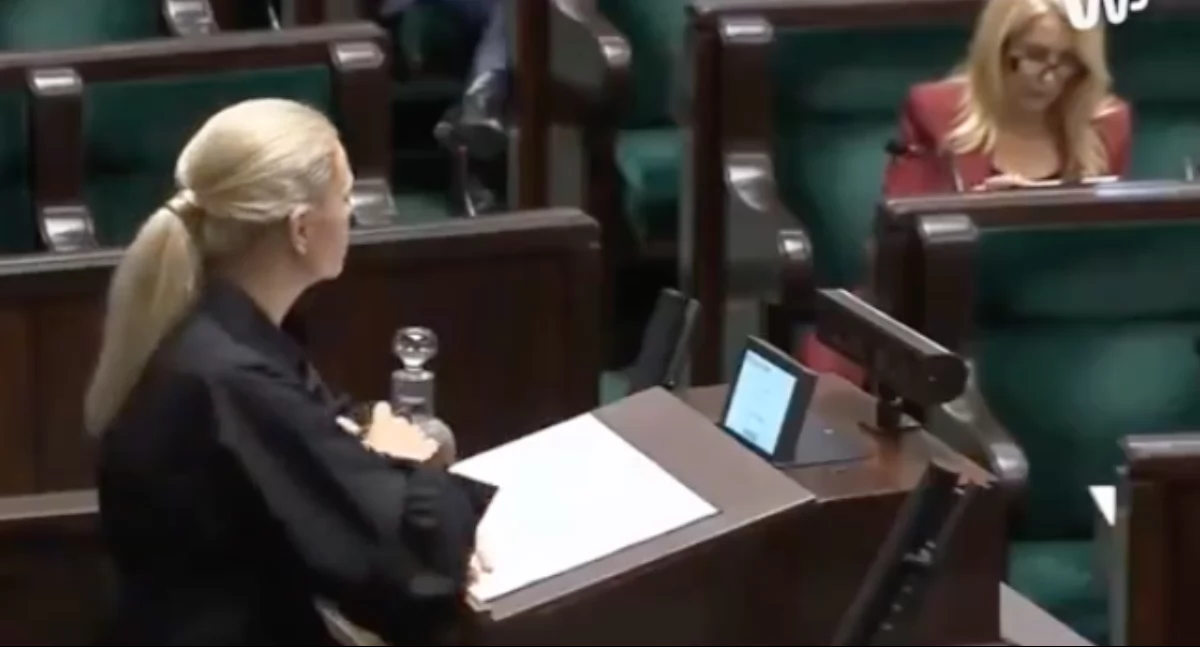 Barbara Nowacka podczas wystąpienia w Sejmie nazwała Annę Paluch 