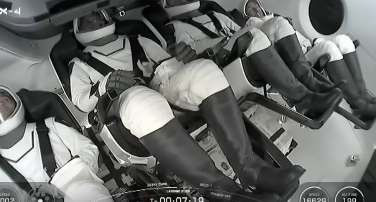 Sławosz Uznańki-Wiśniewski w rakiecie w drodze na ISS