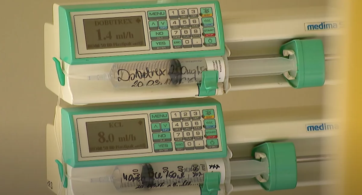 Sprzęt medyczny na szpitalnym oddziale transplantologii 