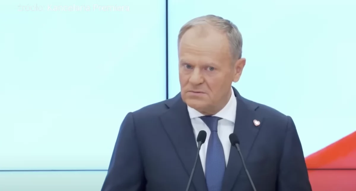 Premier Donald Tusk podczas ogłaszania składu nowego rządu po rekonstrukcji 
