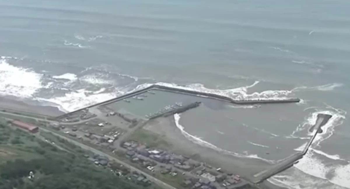 Fala tsunami uderzyła w Kamczatkę po trzęsieniu ziemii 
