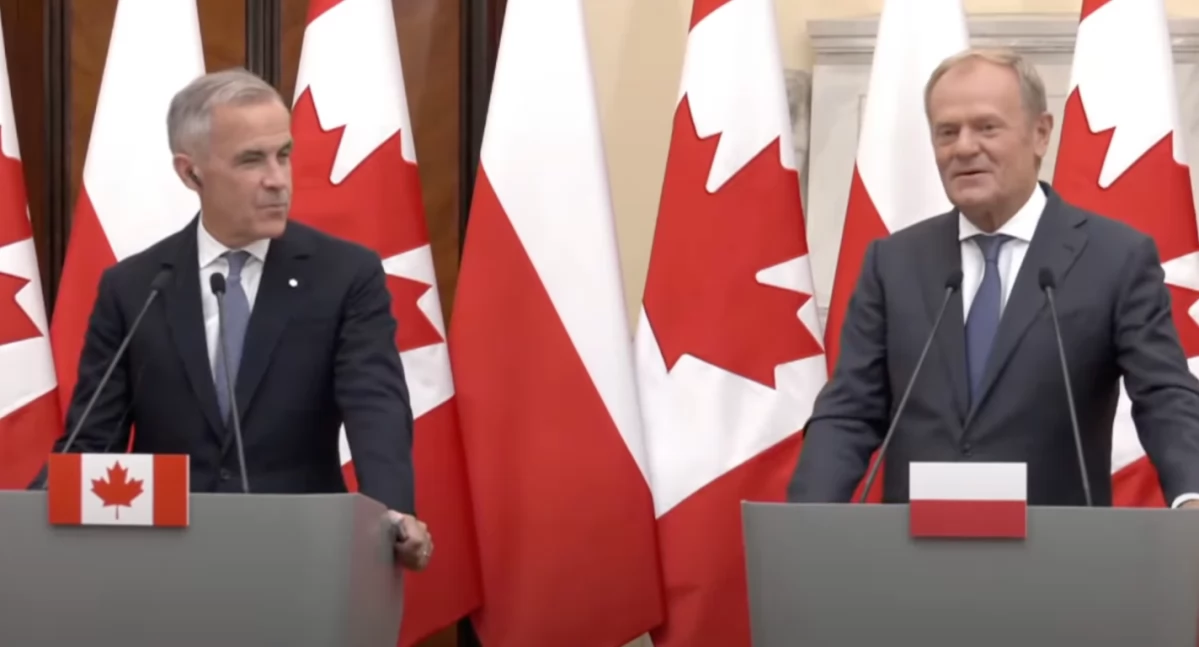 Donald Tusk i Mark Carney podczas konferencji prasowej 