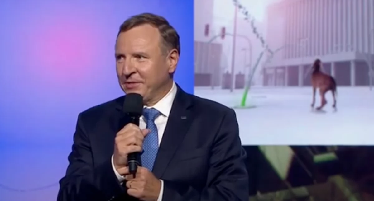 Jacek Kurski jako prezes TVP w czasach rządów PiS. W tym czasie prokuratura dwukrotnie umarzała śledztwo w sprawie jego syna oskarżonego o gwałt na dziecku