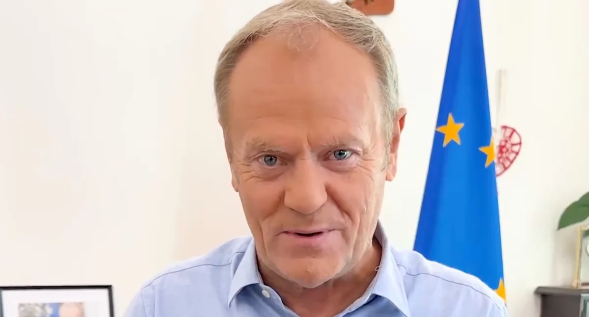 Donald Tusk o buncie radnych PO: „to był spektakl” – lider partii zabiera głos ws. nocnej prohibicji w Warszawie