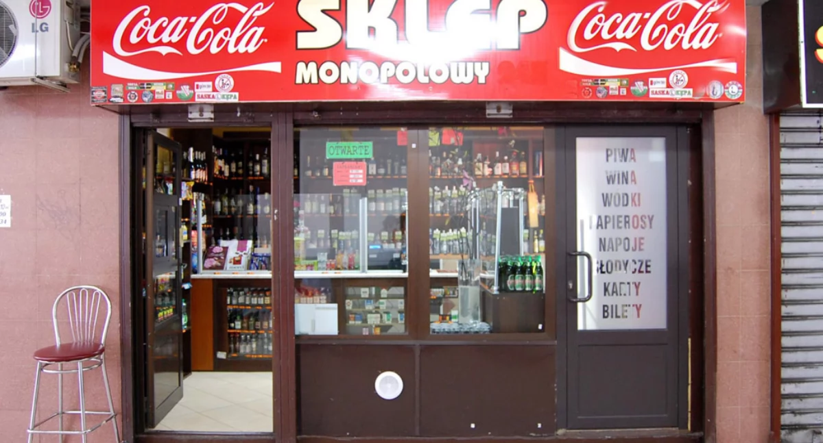 Radni KO zapowiadają wprowadzenie zakazu sprzedaży alkoholu w Warszawie po godzinie 22