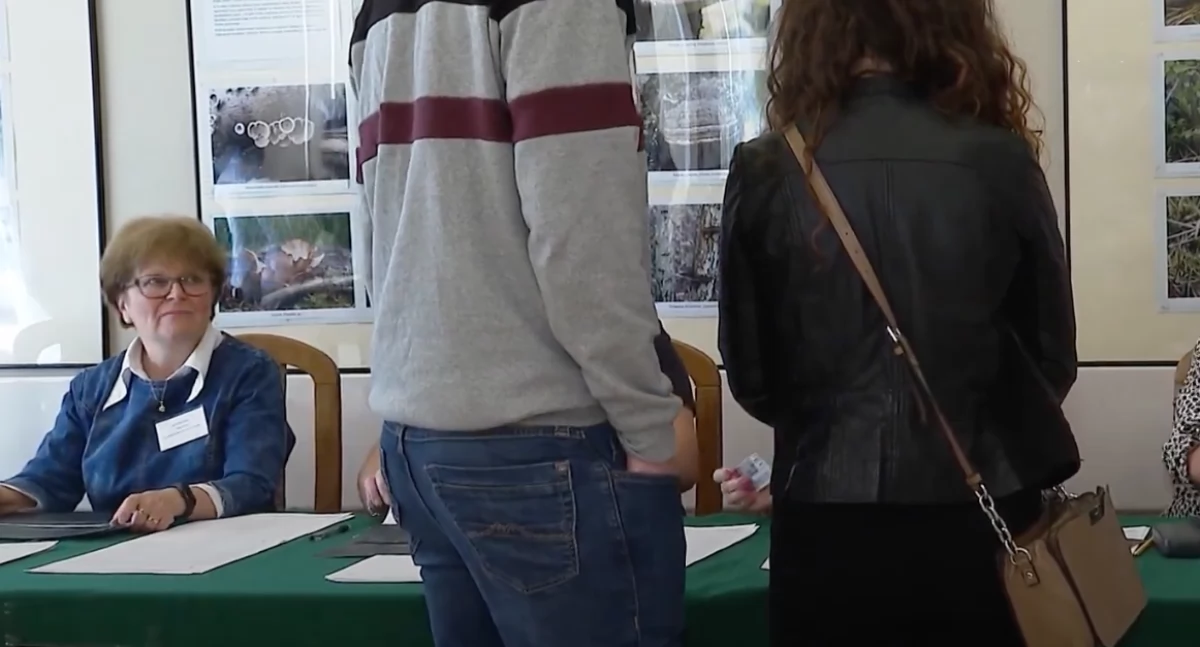 Polska, Zarzuty członków komisji wyborczej Otwocku Błędnie liczyli głosy - zdjęcie, fotografia