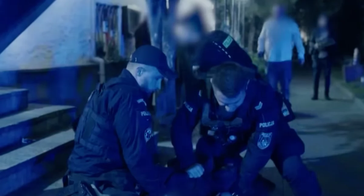 Zabójstwo w Barcicach. Policja znalazła w domu try ciała – trwa obława na 25-latka