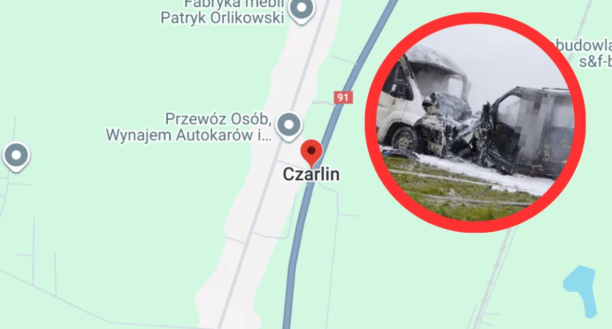Czołowe zderzenie mercedesa i fiata na DK22. Droga zablokowana