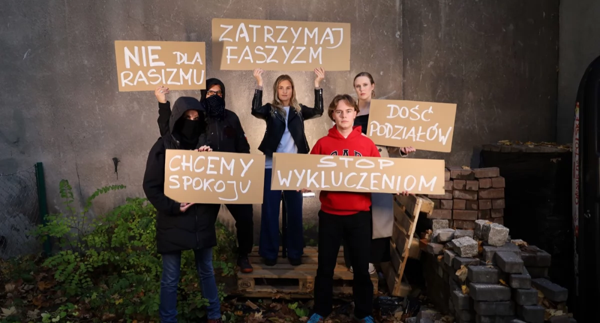 „Zatrzymaj faszyzm” – nowa akcja Fundacji Aktywna Demokracja przeciw mowie nienawiści