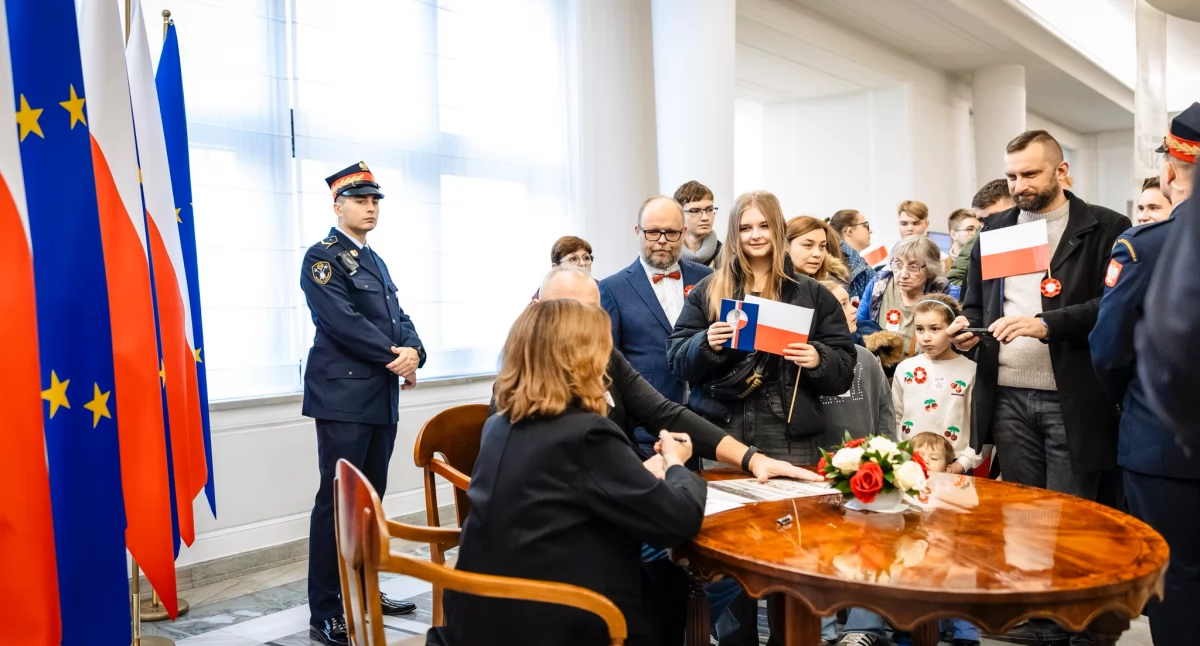 Media , Światowe Forum Mediów Polonijnych Senacie uwolnienie Andrzeja Poczobuta - zdjęcie, fotografia