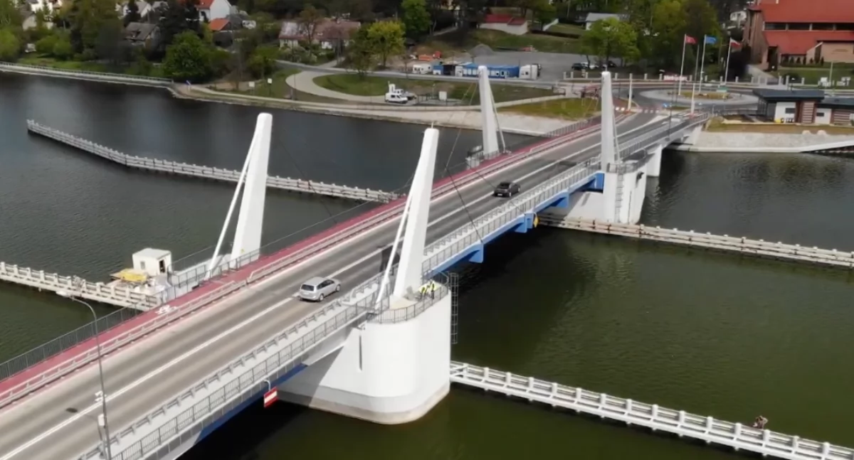 Prace serwisowe na moście w Sobieszewie. Ograniczenia dla żeglugi od 17 do 21 listopada
