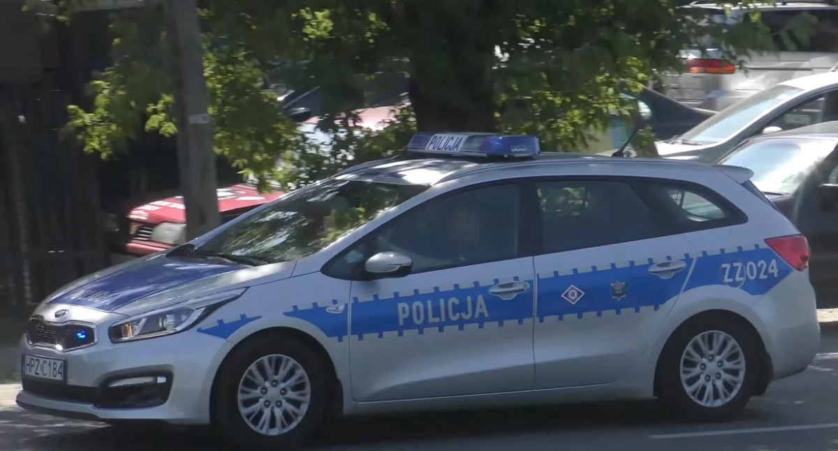 Awantura w szkole w Gójsku. Policja zatrzymała agresora, dwie kobiety trafiły do szpitala