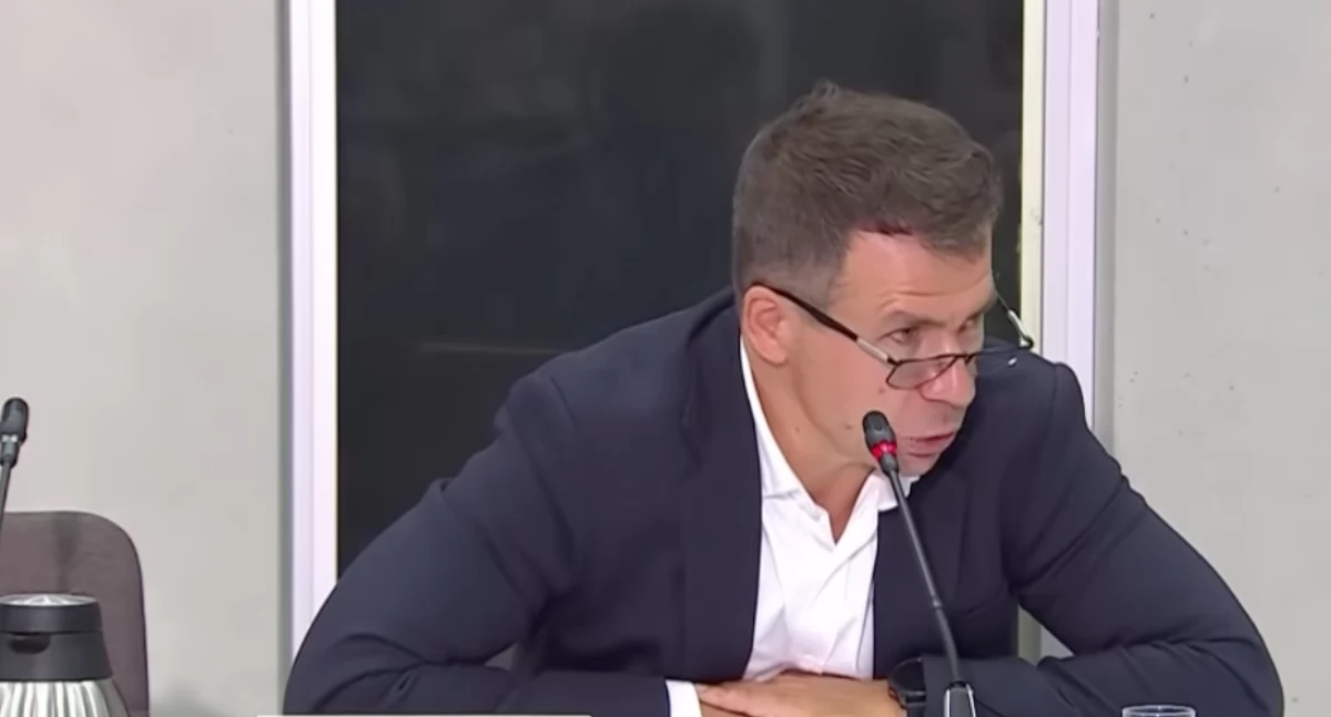 Były szef CBA Ernest Bajda usłyszał zarzuty w sprawie afery Pegasus