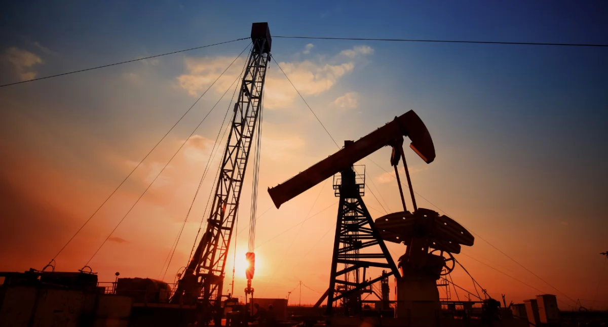 Ropa WTI i Brent drożeją. Wiemy co wpływa na notowania surowca