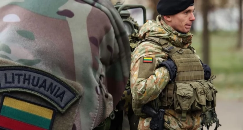 Litewskie siły zbrojne podczas ćwiczeń wojskowych — na planowanym poligonie w Kopciowie przy granicy z Polską będą odbywać się manewry brygady 3,5–4 tys. żołnierzy, pięć razy w roku