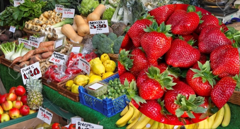 Świeże truskawki krajowe z tuneli foliowych Mazowsze – cena hurtowa 16–22 zł za kilogram giełda Bronisze maj 2026