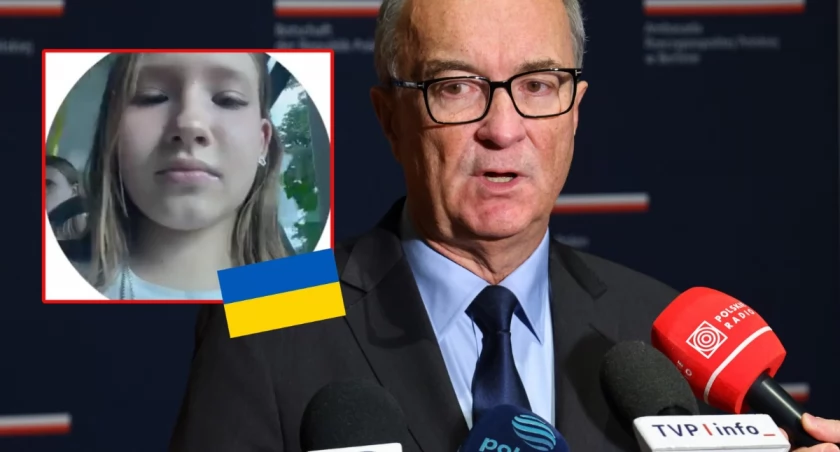 Marszałek Sejmu Włodzimierz Czarzasty podczas konferencji prasowej ws. agresji wobec obywateli Ukrainy