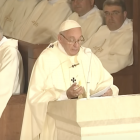 Papierz Franciszek nie żyje – zestawienia największych skandali i kontrowersyjnych...