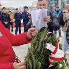 Dzisiaj 174. miesięcznica smoleńska – relacja sprzed pomnika  