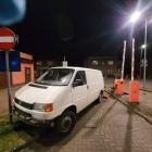 Nietrzeźwy mężczyzna bez prawa jazdy uciekał skradzionym volkswagenem transporterem...